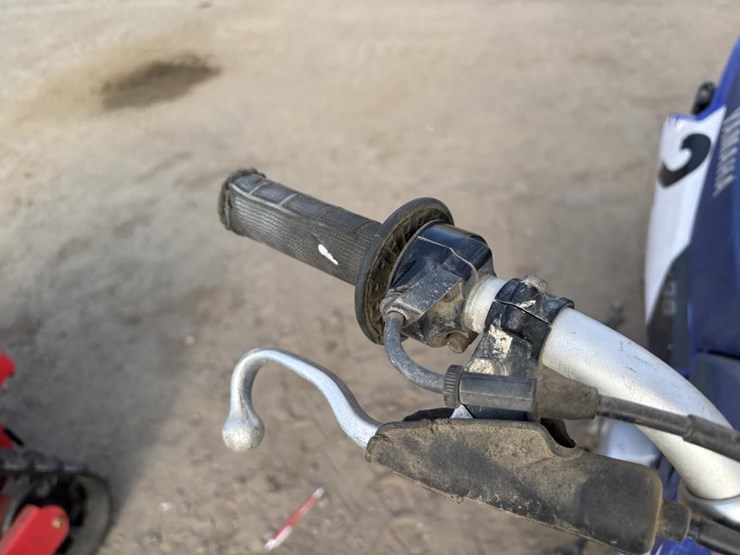 2002-yamaha-dirt-bike-image-13