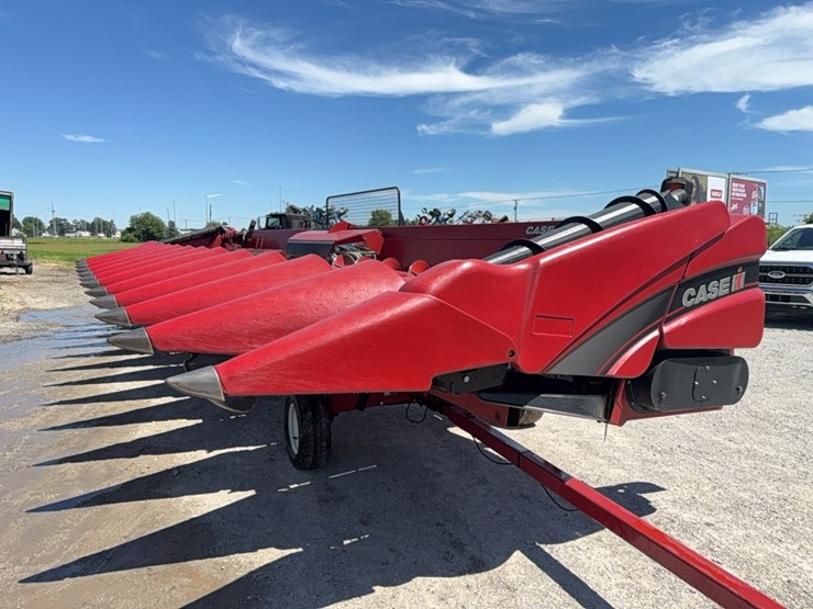 2020-case-ih-4412-image-1