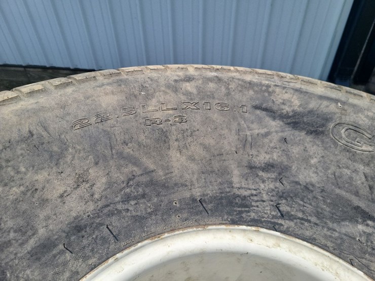 (1)-pair-of-22.5ll-x-16.1-turf-tires-w/8-bolt-rims-image-11