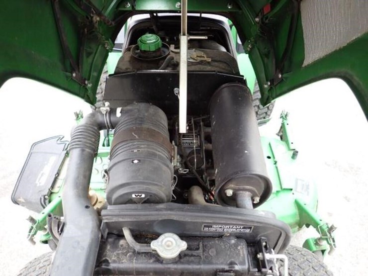 john-deere-200-image-27