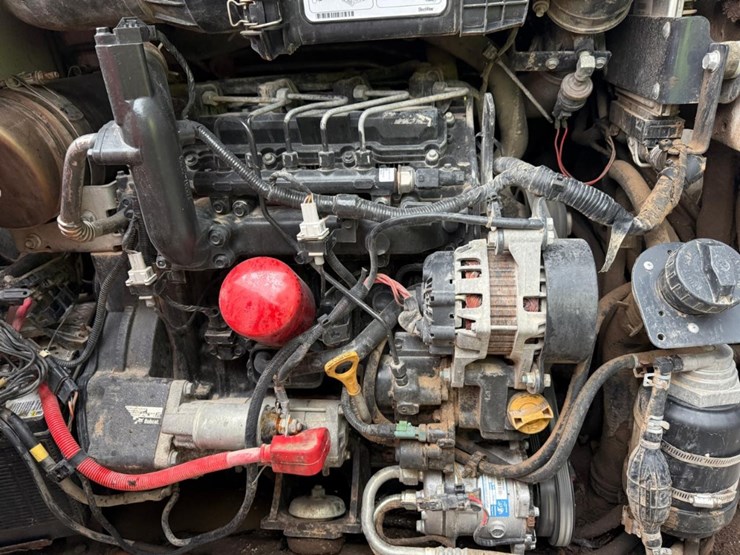 2018-bobcat-t650-image-15