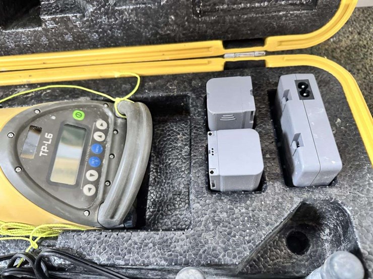 topcon-tpl6-pipe-laser-with-stand-image-5