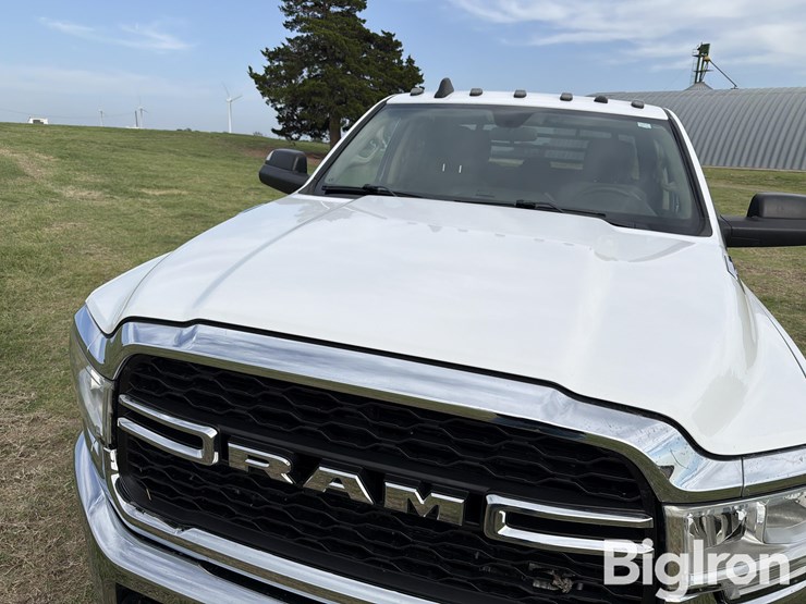 2019-ram-3500-hd-image-15