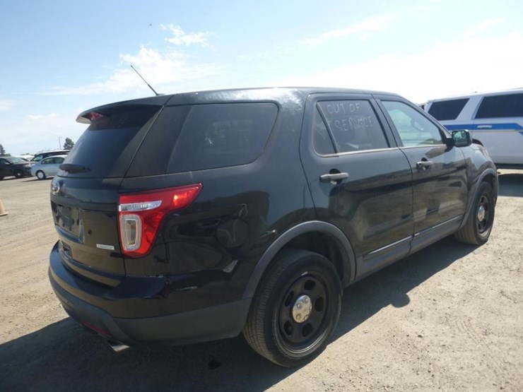 2015-ford-explorer-image-3
