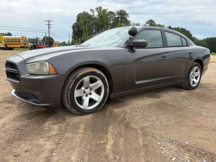 2014-dodge-charger-police-sedan-(187,640-miles)-image-1
