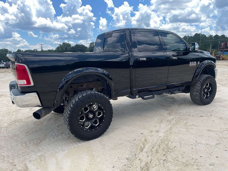 2014-dodge-ram-2500-image-3