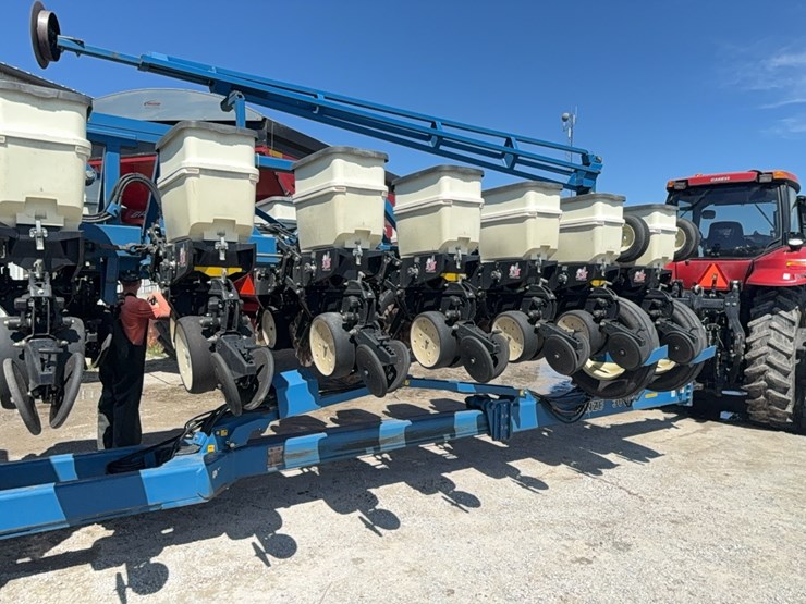 kinze-3600-image-10