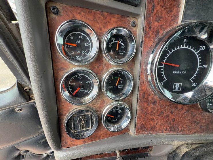 2006-kenworth-t800-image-9