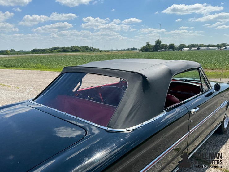 run-#95.1---1963-ford-falcon-futura-convertible-image-12
