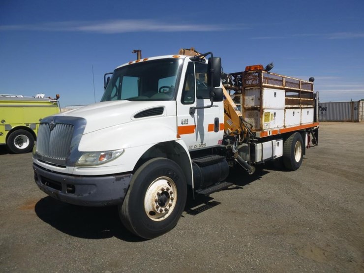 2007-international-durastar-4400-image-2