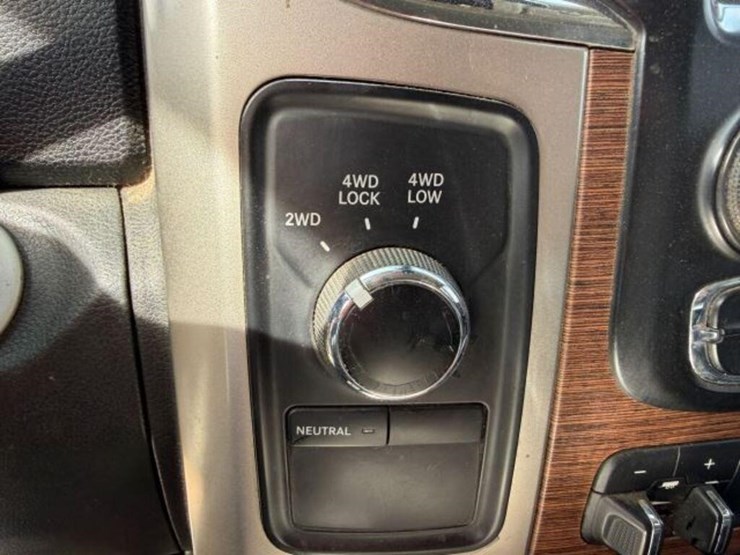 2015-ram-2500-hd-image-13