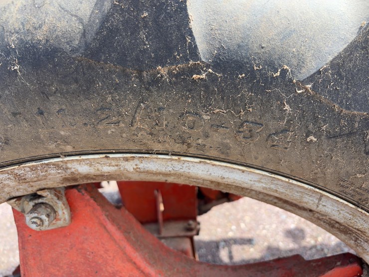 1951-j.i-case-tractor-image-37