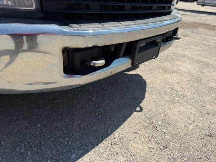 2016-ford-f550-xl-image-34