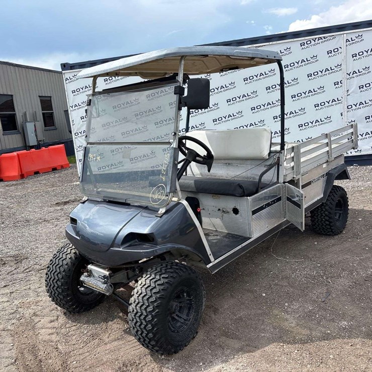 1997 Club Car Carryall VI Gas Utility Cart