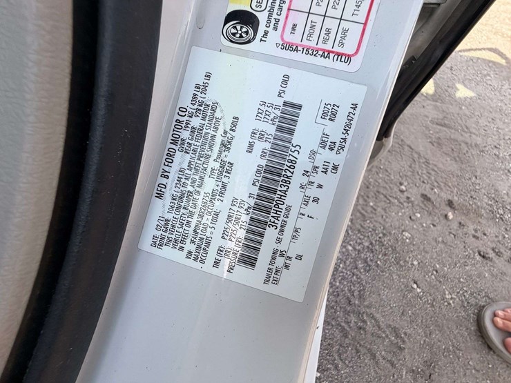 2011-ford-fusion-4-door-sedan-(63,841-miles)-image-23