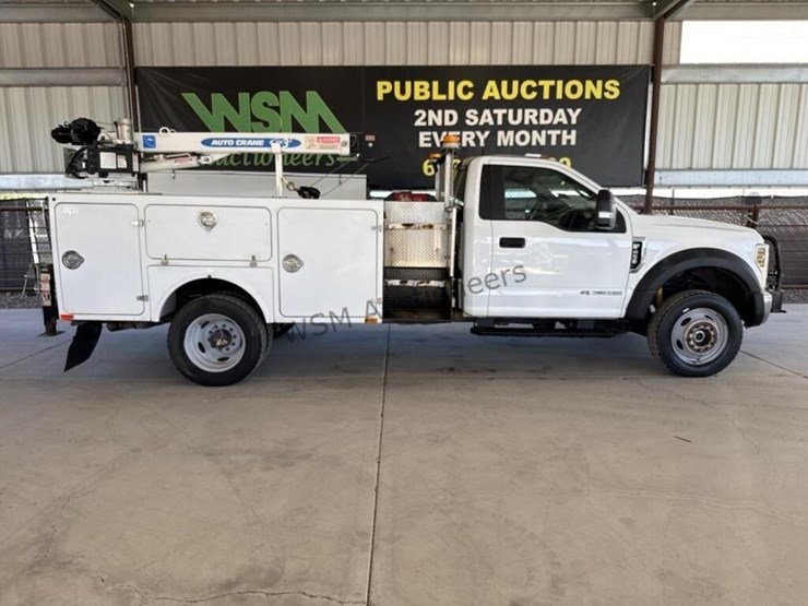 2019-ford-f450-image-1