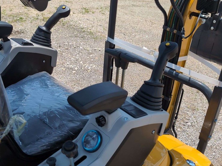 cfg-industries-mini-excavator---qk18r-image-7