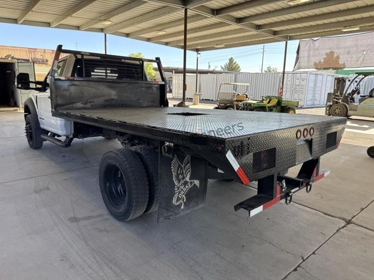 2017-ford-f550-image-8