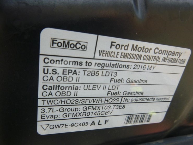2016-ford-explorer-image-12