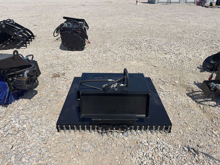43”-hydraulic-mini-skid-steer-cutter-image-3