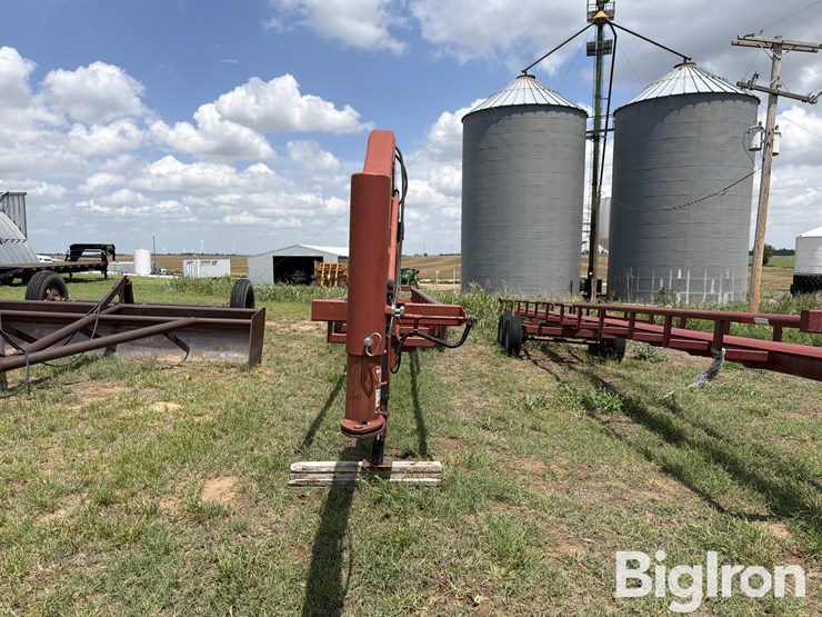 2019-red-rhino-7-bale-t/a-hay-trailer-image-2