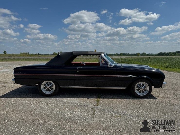 run-#95.1---1963-ford-falcon-futura-convertible-image-5