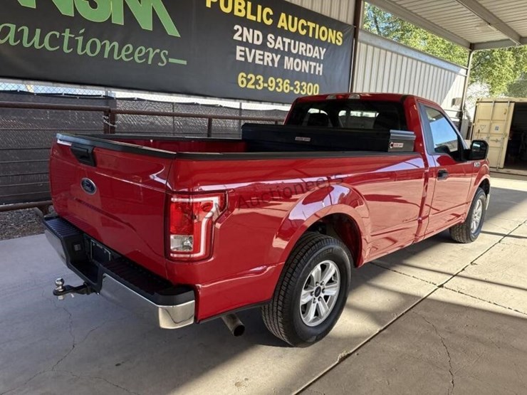 2017-ford-f150-image-8