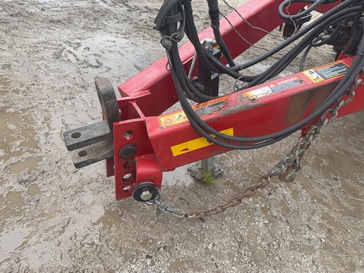 case-ih-2800-image-10