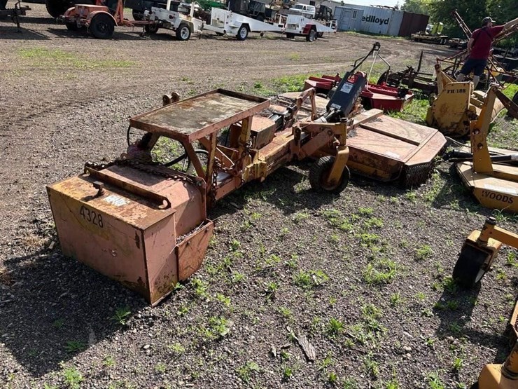woods-4328-3pt-ditch-bank-mower-image-5