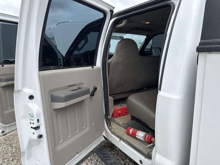 2007-ford-f250-xl-image-14