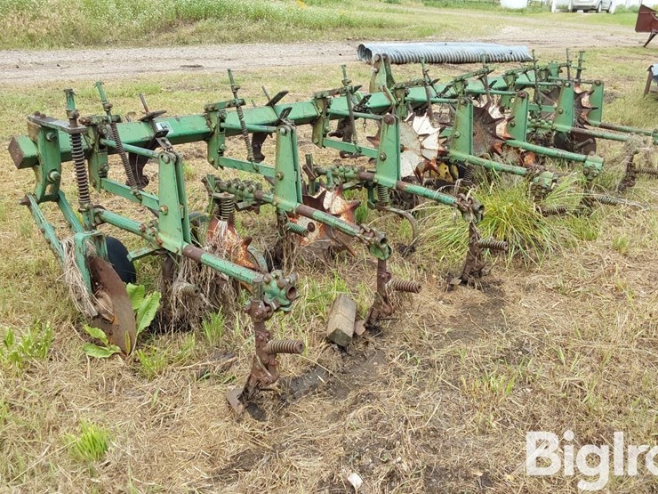 john-deere-er008-6r30"-crop-cultivator-image-8