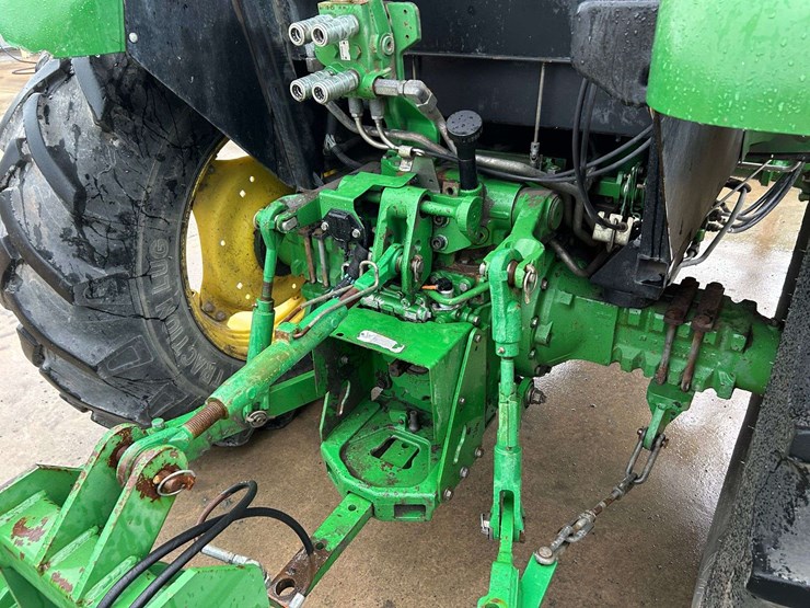 2012-john-deere-5101e-image-34