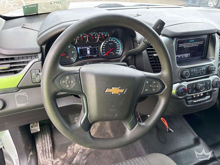 2019-chevrolet-tahoe-image-14