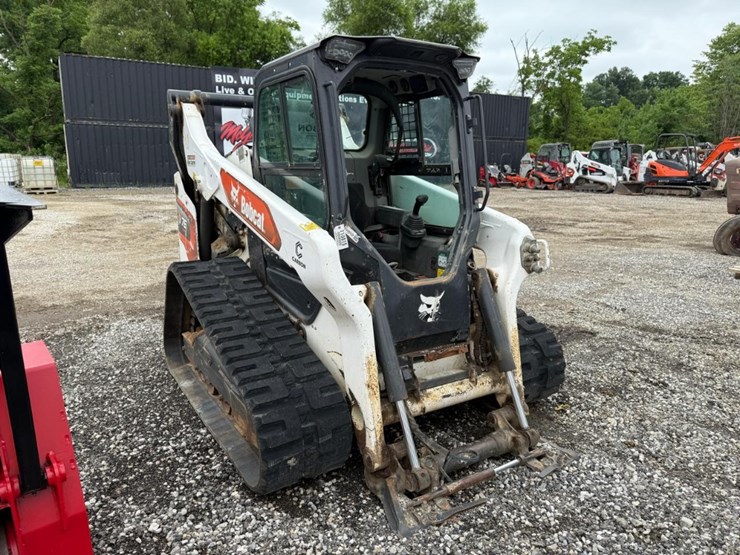 2020-bobcat-t76-image-6