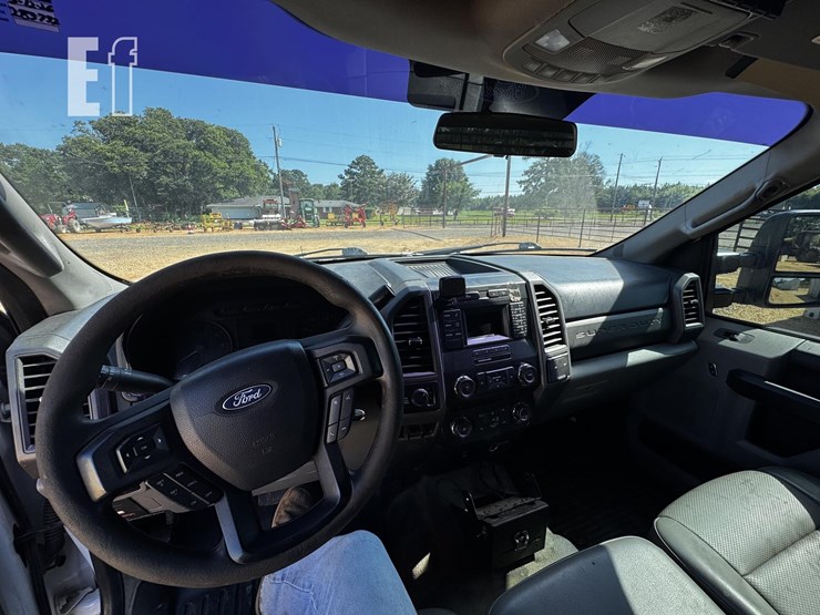 2019-ford-f250-xl-image-14