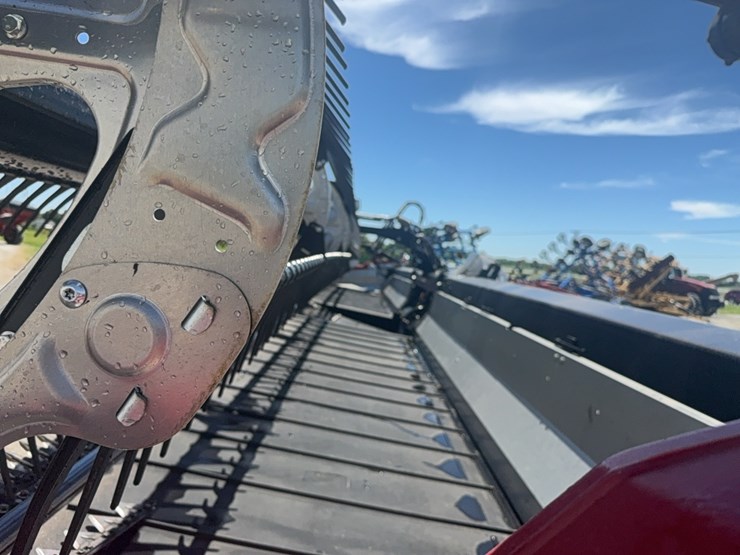 2023-case-ih--fd240-draper-head-image-27