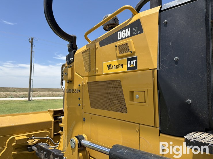 2019-caterpillar-d6n-image-18