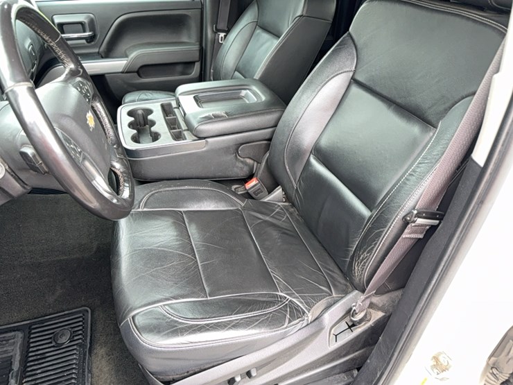 2016-chevrolet-silverado-ltz-image-36