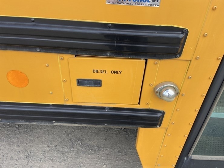 2012-ic-pb105-school-bus-image-36