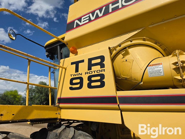 1998-new-holland-tr98-image-12