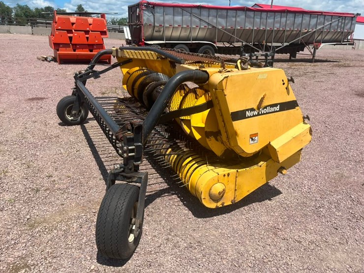 new-holland-356w-image-1