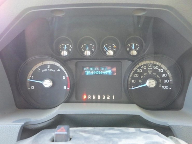 2012-ford-f550-image-32