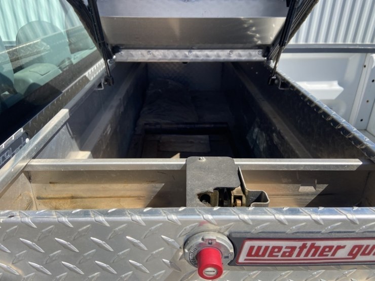 2011-ford-f150-xl-image-33
