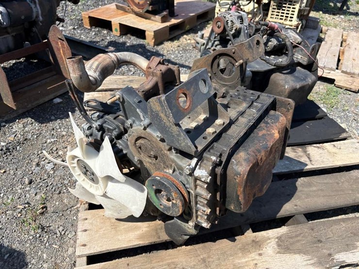 yamnar-3tnv82a-3-cylinder-diesel-engine-image-4