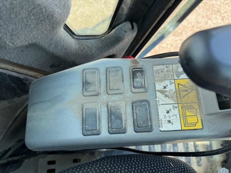 2021-bobcat-e35i-image-30