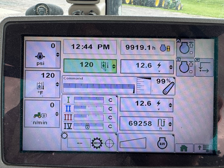 john-deere-8310-image-21