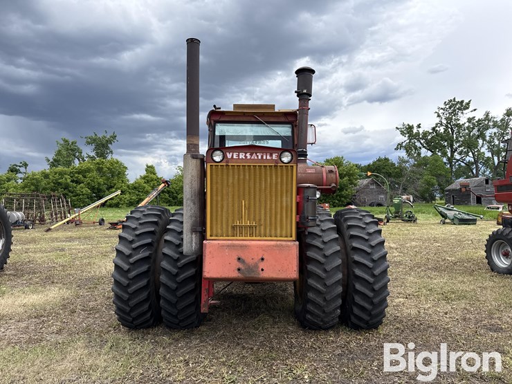 1975-versatile-850-image-2