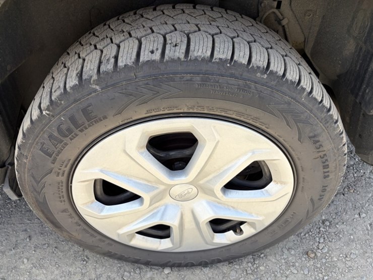 2017-ford-explorer-image-17