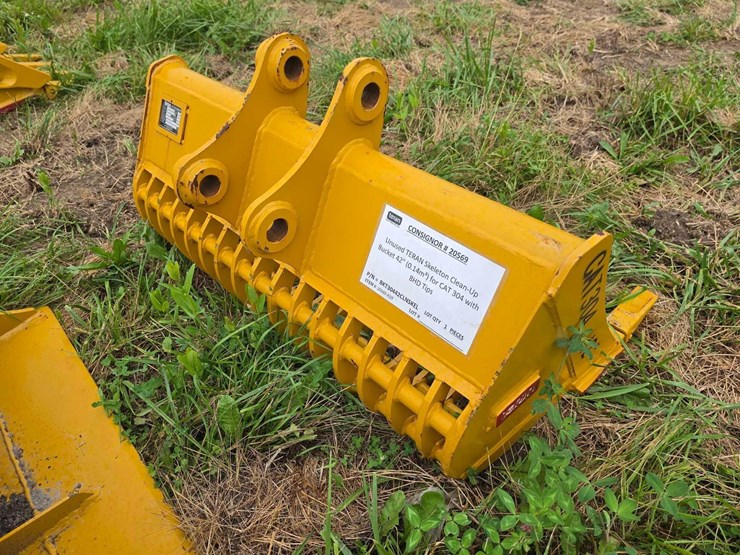 caterpillar-304-image-3