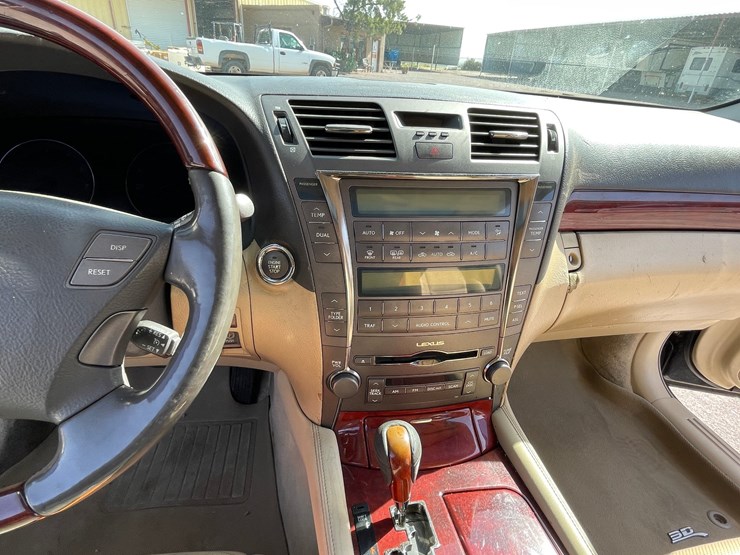 #163-•-2007-lexus-ls-460-(clean-nm-title)-image-131